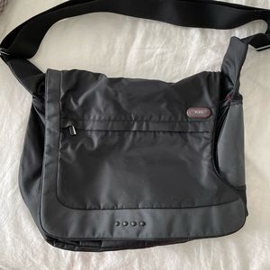 Tumi black ballistic laptop expandable messenger bag